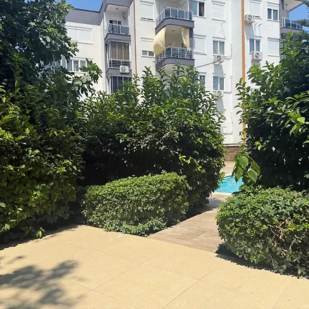 Taner Berk 4 아파트